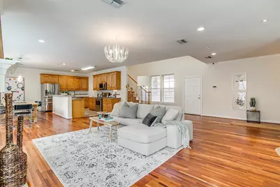 2314 W Rosedale Street S, Fort Worth, TX 76110 - Photo 8