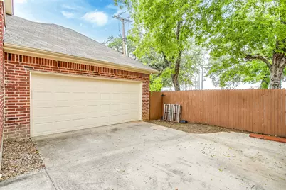 2314 W Rosedale Street S, Fort Worth, TX 76110 - Photo 38