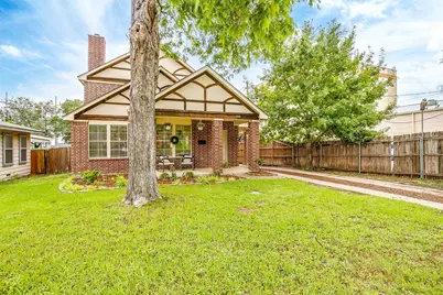 2314 W Rosedale Street S, Fort Worth, TX 76110 - Photo 2