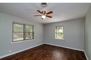 2416 Hillview Dr, Fort Worth, TX 76119 - Photo 12