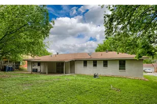 2416 Hillview Dr, Fort Worth, TX 76119 - Photo 22