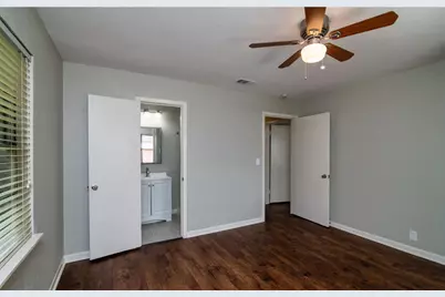 2416 Hillview Drive, Fort Worth, TX 76119 - Photo 16
