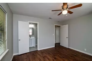 2416 Hillview Dr, Fort Worth, TX 76119 - Photo 16