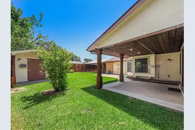 1929 Avignon Court, Carrollton, TX 75007 - Photo 24