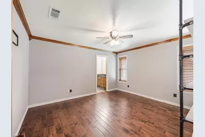 1929 Avignon Court, Carrollton, TX 75007 - Photo 14