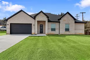 2217 S Peachtree Ct, Denison, TX 75020 - Photo 2