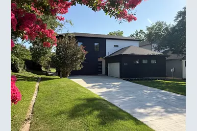210 Silverleaf Drive, Fort Worth, TX 76112 - Photo 2