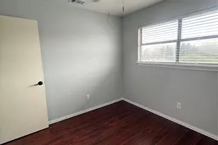 13327 Daystrom Ct, Dallas, TX 75243 - Photo 26