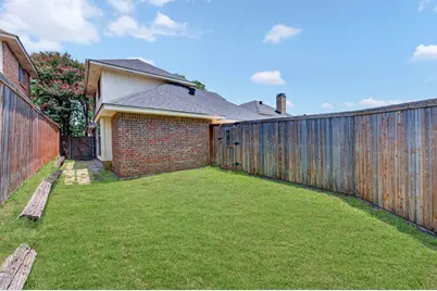 1444 Homestead Lane, Carrollton, TX 75007 - Photo 38