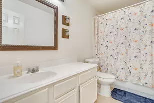 525 Oakbrook Dr, Burleson, TX 76028 - Photo 28