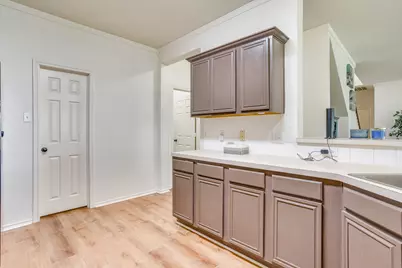 525 Oakbrook Drive, Burleson, TX 76028 - Photo 12