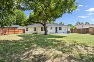 3147 Newcastle Dr, Dallas, TX 75220 - Photo 6