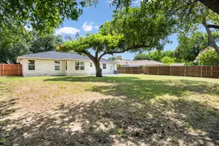 3147 Newcastle Dr, Dallas, TX 75220 - Photo 18