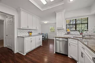 2405 Castle St, Irving, TX 75038 - Photo 6