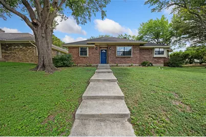 2405 Castle Street, Irving, TX 75038 - Photo 2
