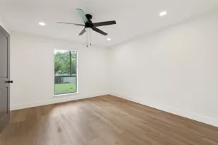 221 N 1st St, Mabank, TX 75147 - Photo 14