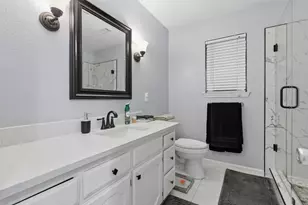 1300 Linda Ct, Cleburne, TX 76033 - Photo 14