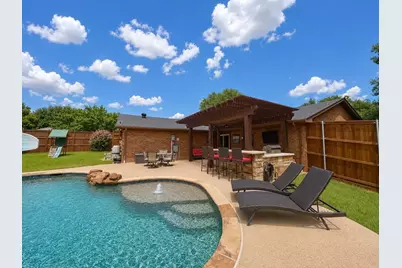 1300 Linda Court, Cleburne, TX 76033 - Photo 4