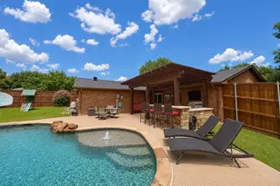 1300 Linda Ct, Cleburne, TX 76033 - Photo 4