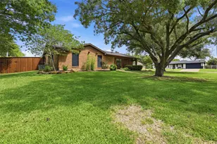1300 Linda Ct, Cleburne, TX 76033 - Photo 36
