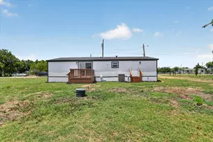 8020 S Prairie Hill St, Alvarado, TX 76009 - Photo 24