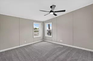 8020 S Prairie Hill St, Alvarado, TX 76009 - Photo 14