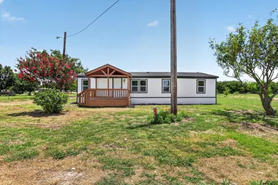 8020 S Prairie Hill Street, Alvarado, TX 76009 - Photo 1