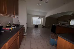140 Cherokee St, Greenville, TX 75402 - Photo 10