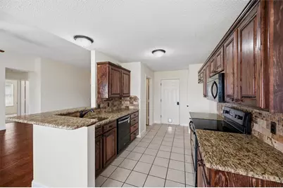 926 Meadow Circle S, Keller, TX 76248 - Photo 12