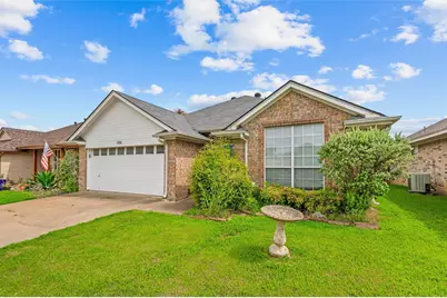 926 Meadow Circle S, Keller, TX 76248 - Photo 2