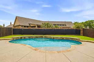 1010 Anna Cir, Granbury, TX 76048 - Photo 32