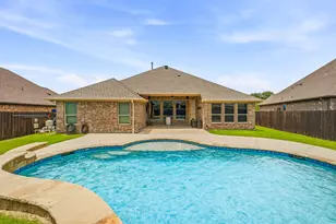 1010 Anna Cir, Granbury, TX 76048 - Photo 34