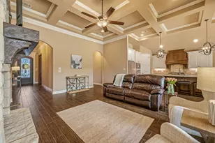 1010 Anna Cir, Granbury, TX 76048 - Photo 12