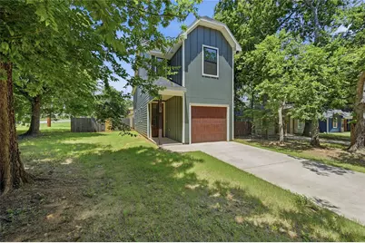 931 W Collins Street, Denison, TX 75020 - Photo 2