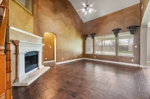 1008 Linden Dr, Burleson, TX 76028 - Photo 8