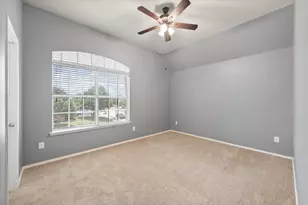 1008 Linden Dr, Burleson, TX 76028 - Photo 26