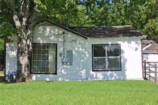 2917 Cypress Ave, Dallas, TX 75227 - Photo 2