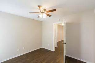 4545 Live Oak St, Dallas, TX 75204 - Photo 4