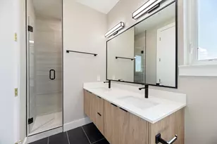4060 Spring Valley Rd, Farmers Branch, TX 75244 - Photo 8