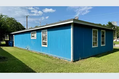 509 N 10th Street, Sanger, TX 76266 - Photo 4