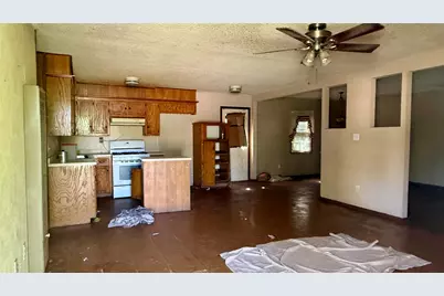 509 N 10th Street, Sanger, TX 76266 - Photo 6