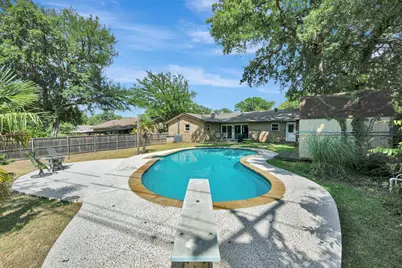 2727 Buffalo Drive, Arlington, TX 76013 - Photo 2