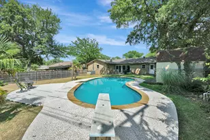 2727 Buffalo Dr, Arlington, TX 76013 - Photo 2