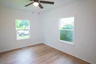 401 W Carolina St, Palestine, TX 75803 - Photo 22