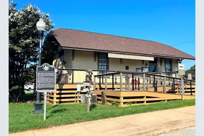 401 W Carolina Street, Palestine, TX 75803 - Photo 38
