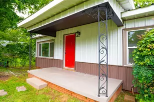 401 W Carolina St, Palestine, TX 75803 - Photo 2