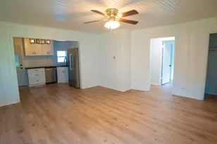 401 W Carolina St, Palestine, TX 75803 - Photo 18