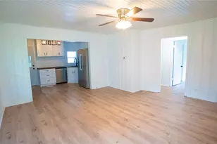 401 W Carolina St, Palestine, TX 75803 - Photo 4