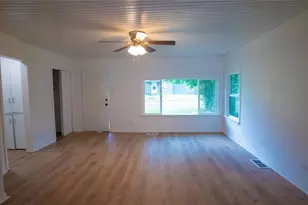401 W Carolina St, Palestine, TX 75803 - Photo 14