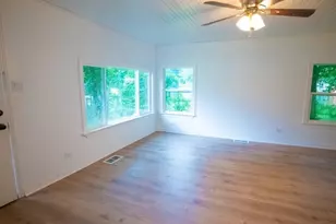 401 W Carolina St, Palestine, TX 75803 - Photo 18